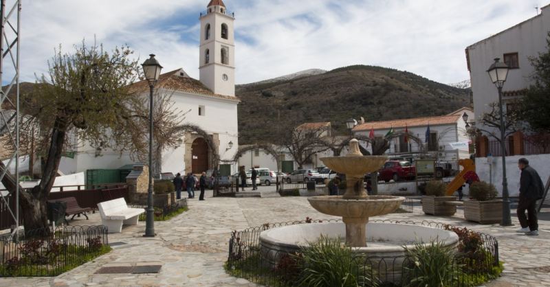 Bacares